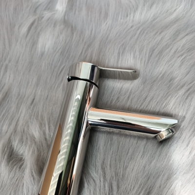 D308B - VÒI LAVABO NL 304 BÓNG 20CM 