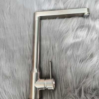 D435- VÒI CHÉN NL SỐ 7 ĐẦU XOAY 304 