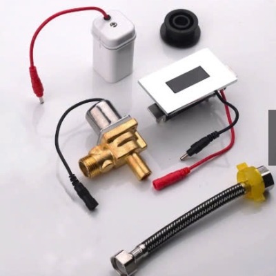 Bộ Phụ Kiện Xả Tiểu Cảm Ứng Đa Năng PKCU05