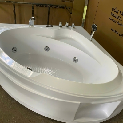 DBT06 - Bồn tắm góc 1.4m