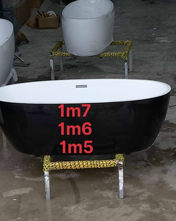 DBT07 - Bồn tắm ovan bầu màu đen