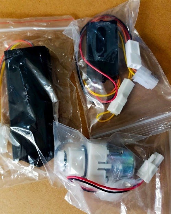 Bộ phụ kiện tương thích van xả tiểu cảm ứng âm tường Toto