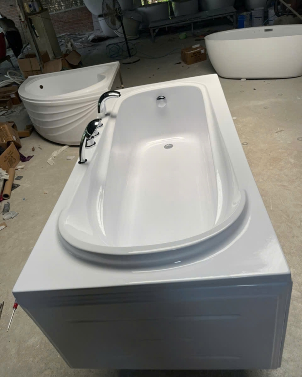 Bồn tắm dài 1.7m - Dbt03