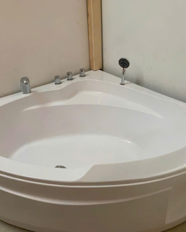 DBT06 - Bồn tắm góc 1.4m