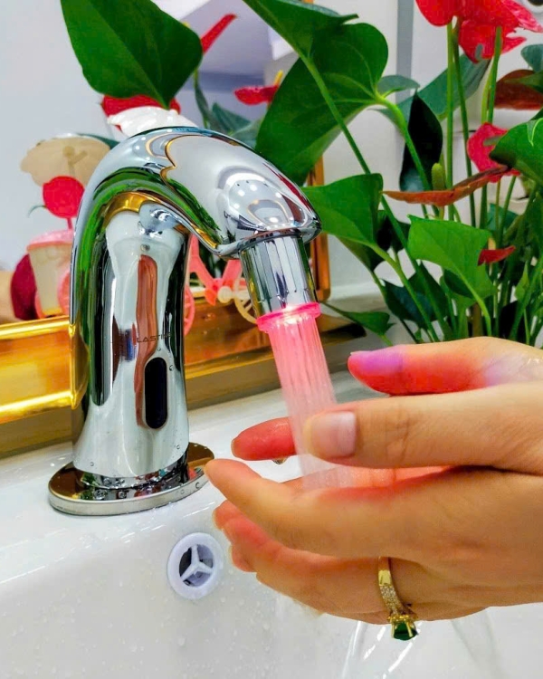 TVV10- VÒI LAVABO CẢM ỨNG LASTING CAO CẤP ĐẦU TRÒN